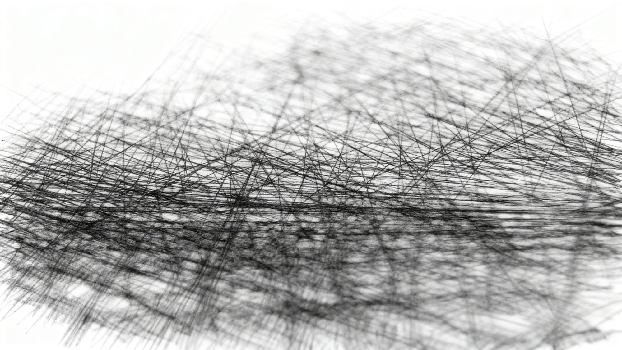 Абстрактний крупний план перехрещених чорних ниток, що утворюють багатошарову текстуру у стрінг-арті.